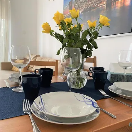 Milky With Balcony - 3 Km To Baltic Sea 公寓 *